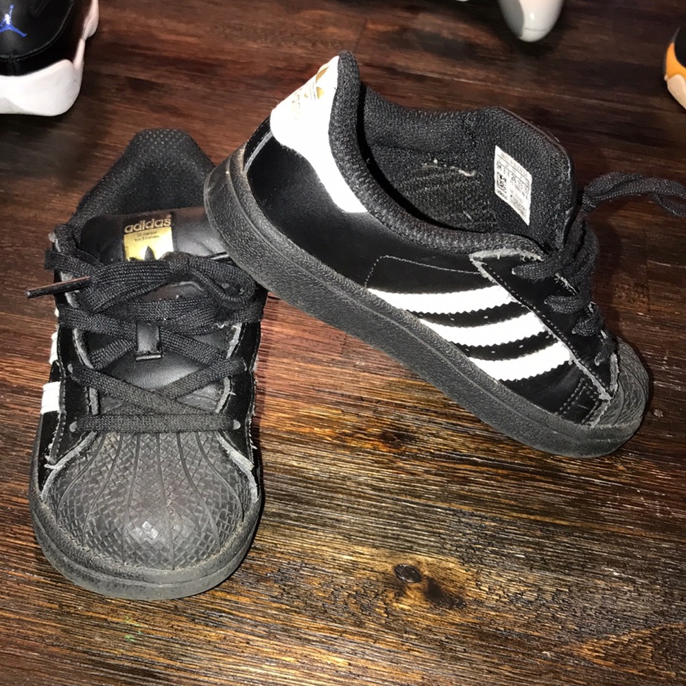 Adidas shell tops size 9C